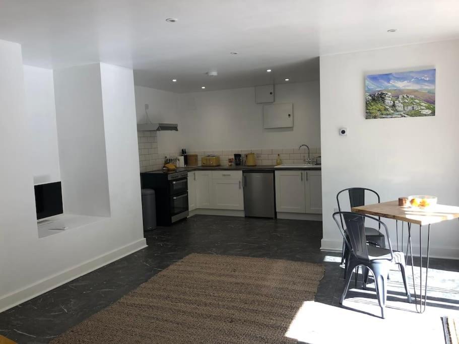 Sharp Tor Riverside Studio Apartment Plymouth Exteriér fotografie